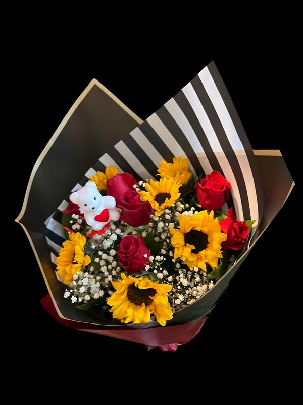 Sunlit Romance Bouquet