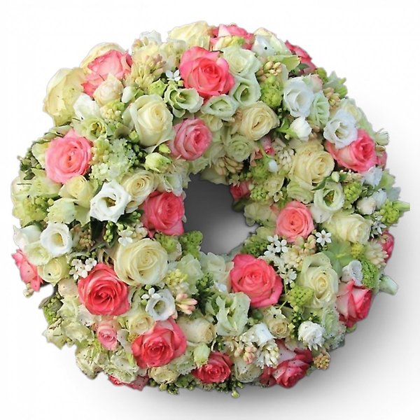 Coral melody wreath