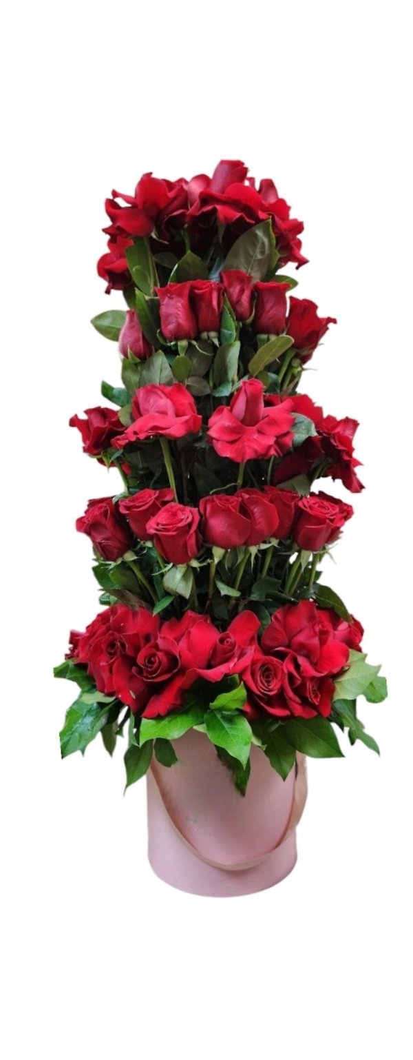 Elegant tower of red roses